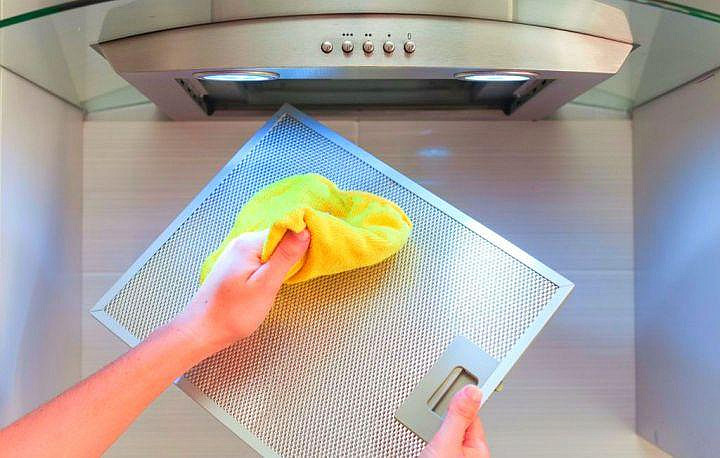 Кухонная вытяжка: эффективные способы очистки