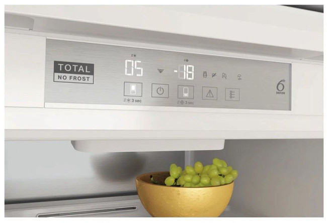 Холодильник WHIRLPOOL WHC 18T574 P