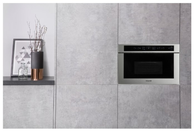 Микроволновая печь Ariston MN 413 IX Микроволновая печь Ariston MN 413 IX