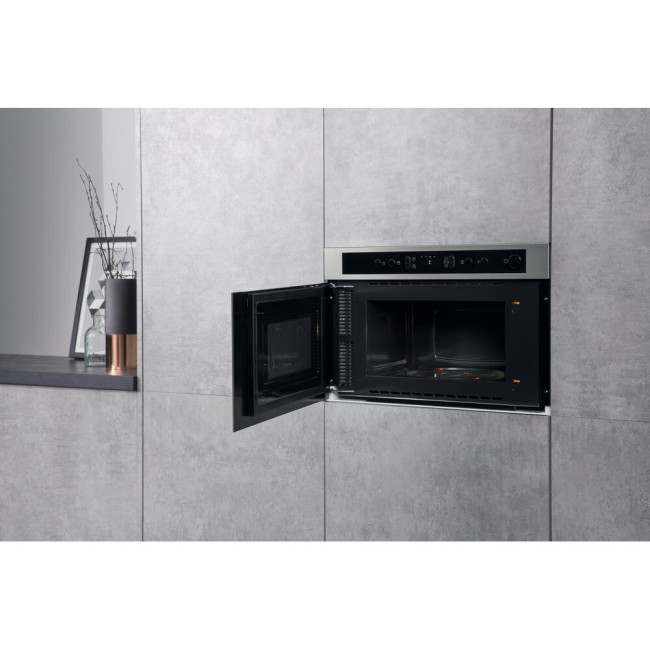 Встраиваемая микроволновая печь Hotpoint-Ariston MN 413 IX HA
