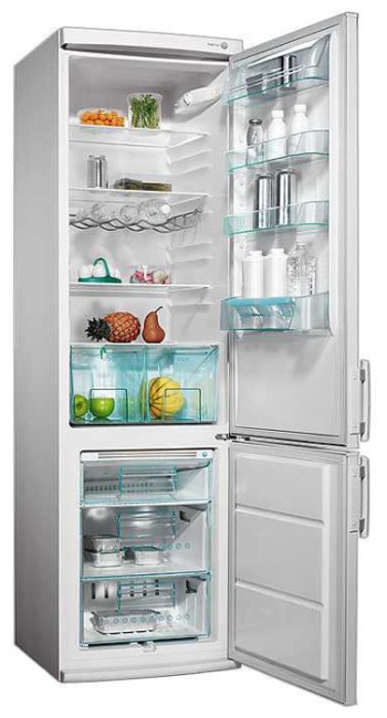 Холодильник Electrolux ENB 38400 W