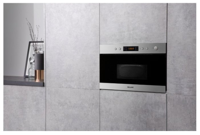 Микроволновая печь Ariston MN 212 IX