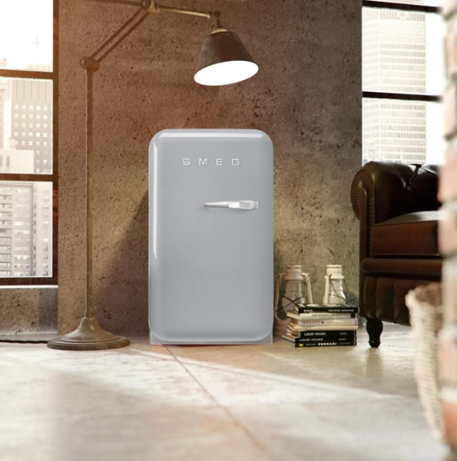Холодильник Smeg FAB5LSV5