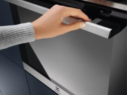 Духовой шкаф Electrolux EOC6H76X Духовой шкаф Electrolux EOC6H76X