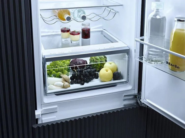Холодильник MIELE KD 7724 E