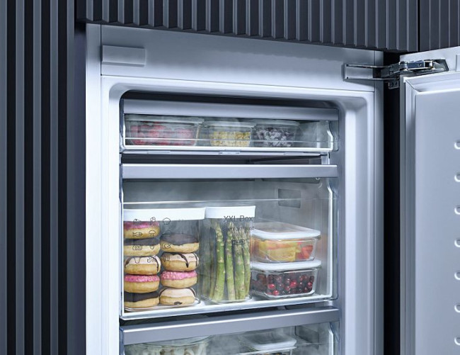Холодильник MIELE KD 7724 E