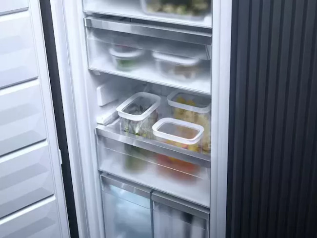 Встраиваемый морозильник Miele FNS 7794 E
