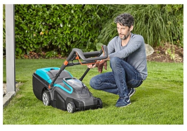 Газонокосилка GARDENA PowerMax Li-40/37 (5038-20) Газонокосилка GARDENA PowerMax Li-40/37 (5038-20)