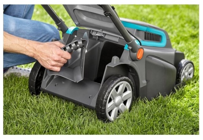 Газонокосилка GARDENA PowerMax Li-40/37 (5038-20) Газонокосилка GARDENA PowerMax Li-40/37 (5038-20)