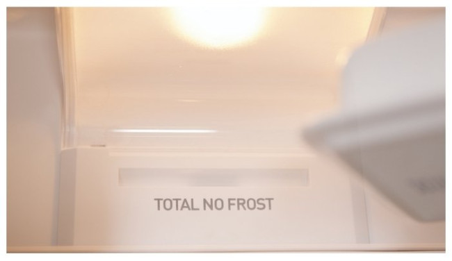 Холодильник Indesit DFE 4200 W Холодильник Indesit DFE 4200 W
