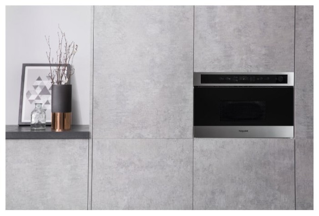 Микроволновая печь Ariston MN 513 IX