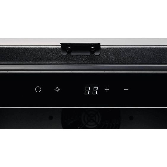 Винный шкаф AEG AWUS020B5B Винный шкаф AEG AWUS020B5B