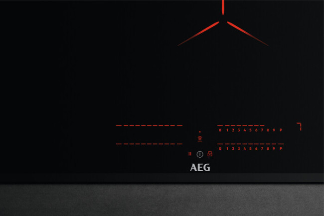 Встраиваемая индукционная варочная панель AEG IPE 84531 FB