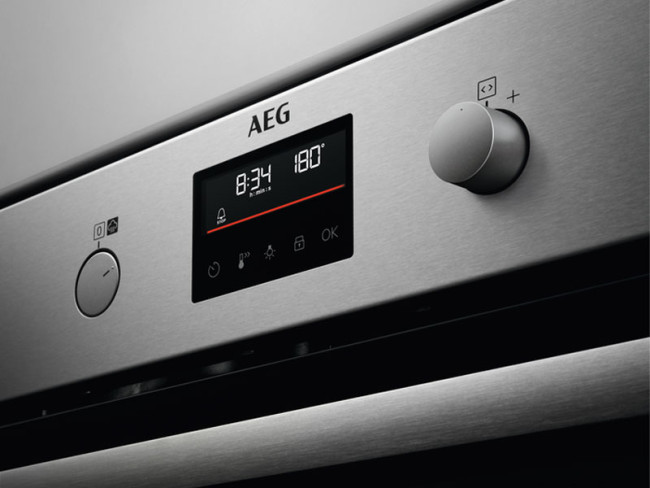 Электрический духовой шкаф AEG BPS351161M