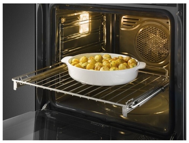 Электрический духовой шкаф smeg SFP6106WTPS