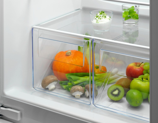Встраиваемый холодильник Electrolux KNT1LF18S1