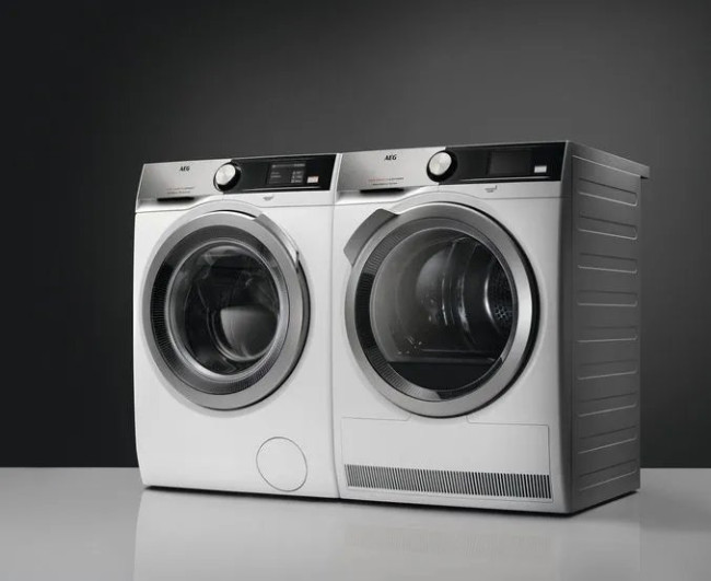 Сушильная машина AEG T8DEA68S