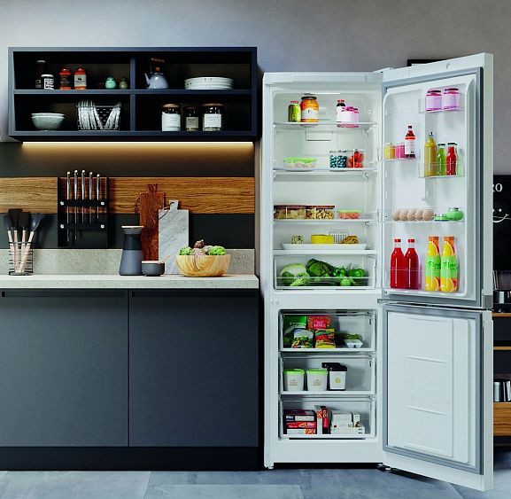 Холодильник HOTPOINT-ARISTON HT 5181I W