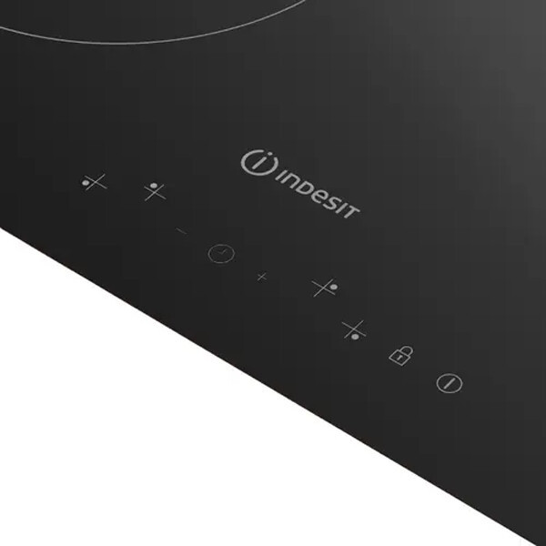 Встраиваемая электрическая варочная панель Indesit IRT 160 B Встраиваемая электрическая варочная панель Indesit IRT 160 B