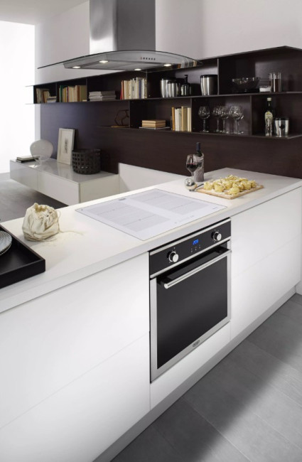Варочная панель DeLonghi PIND 5 B Варочная панель DeLonghi PIND 5 B