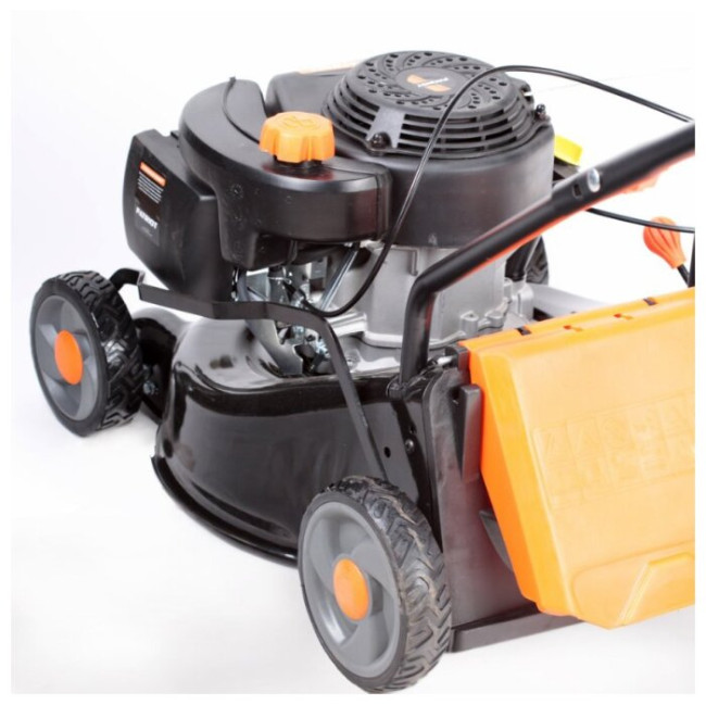 Газонокосилка PATRIOT PT 41 LM (512109005) Газонокосилка PATRIOT PT 41 LM (512109005)