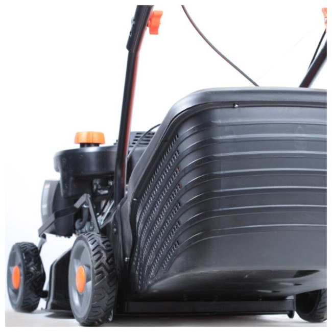 Газонокосилка PATRIOT PT 41 LM (512109005) Газонокосилка PATRIOT PT 41 LM (512109005)
