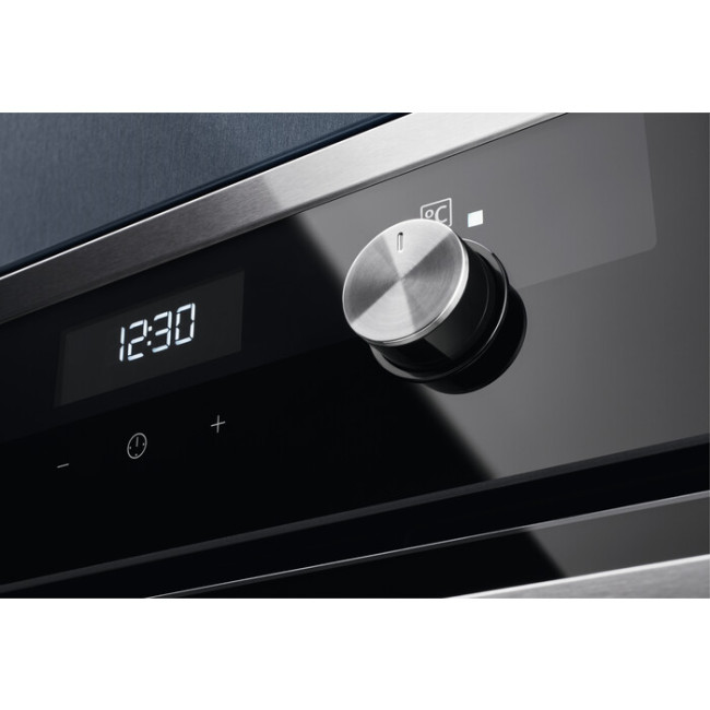 Встраиваемый электрический духовой шкаф Electrolux EOD5C70X Встраиваемый электрический духовой шкаф Electrolux EOD5C70X