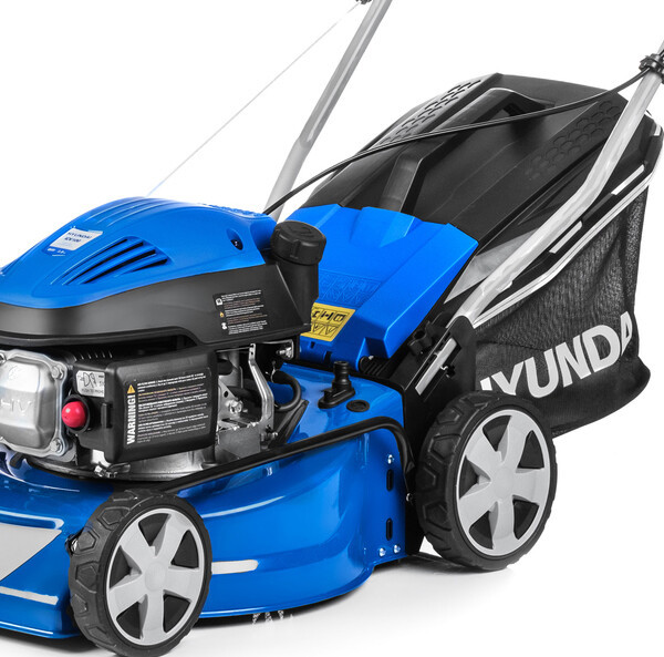 Газонокосилка бензиновая Hyundai L 4220