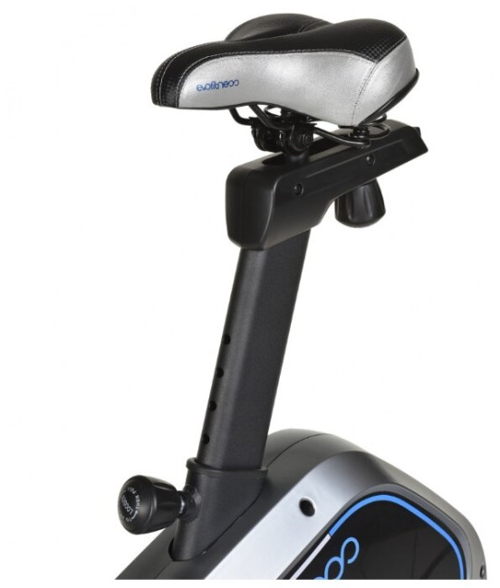 Вертикальный велотренажер Evo Fitness Yuto II EL BM800
