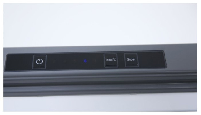 Холодильник Ariston HS 4200 X Холодильник Ariston HS 4200 X