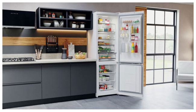 Холодильник Hotpoint-Ariston HTR 8202I W O3 Холодильник Hotpoint-Ariston HTR 8202I W O3