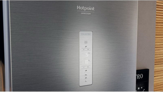 Холодильник Hotpoint-Ariston HTR 9202I SX O3 Холодильник Hotpoint-Ariston HTR 9202I SX O3