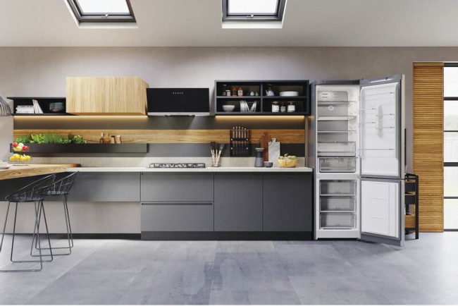 Холодильник Hotpoint-Ariston HTR 9202I SX O3 Холодильник Hotpoint-Ariston HTR 9202I SX O3