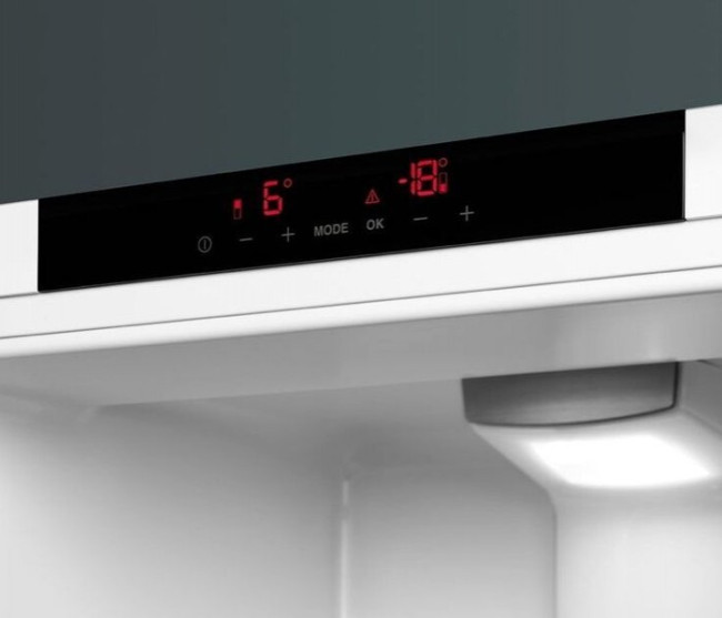 Встраиваемый холодильник Smeg C7280NLD2P Встраиваемый холодильник Smeg C7280NLD2P