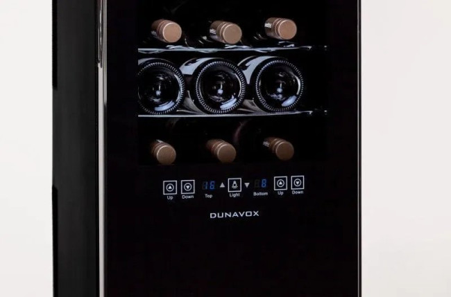 Винный шкаф DUNAVOX  thermo dx-24.68dsc