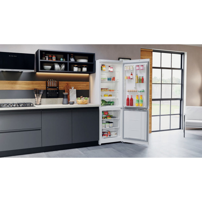 Холодильник Hotpoint-Ariston HTS 5180 W Холодильник Hotpoint-Ariston HTS 5180 W