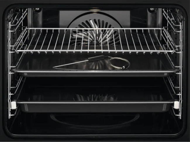 Встраиваемый электрический духовой шкаф Electrolux EOC9P31WX
