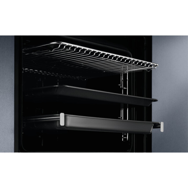 Встраиваемый электрический духовой шкаф Electrolux EZC 2430 EOX Встраиваемый электрический духовой шкаф Electrolux EZC 2430 EOX