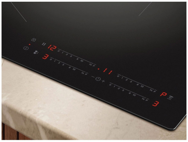 Электрическая варочная панель Electrolux KIV83443CT Электрическая варочная панель Electrolux KIV83443CT