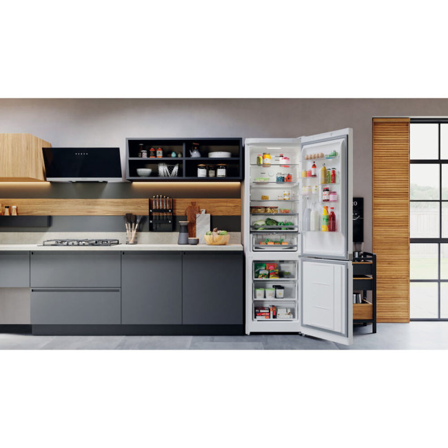 Холодильник Hotpoint-Ariston HTS 8202I W O3