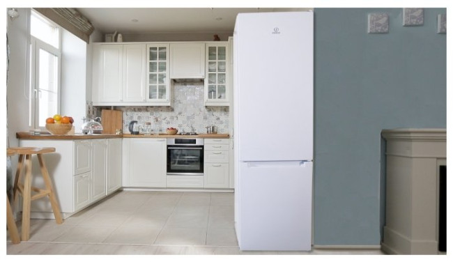 Холодильник Indesit DS 320 W Холодильник Indesit DS 320 W