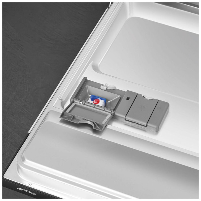 Встраиваемая посудомоечная машина Smeg STL262D