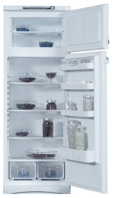 Холодильник Indesit ST 167 Холодильник Indesit ST 167