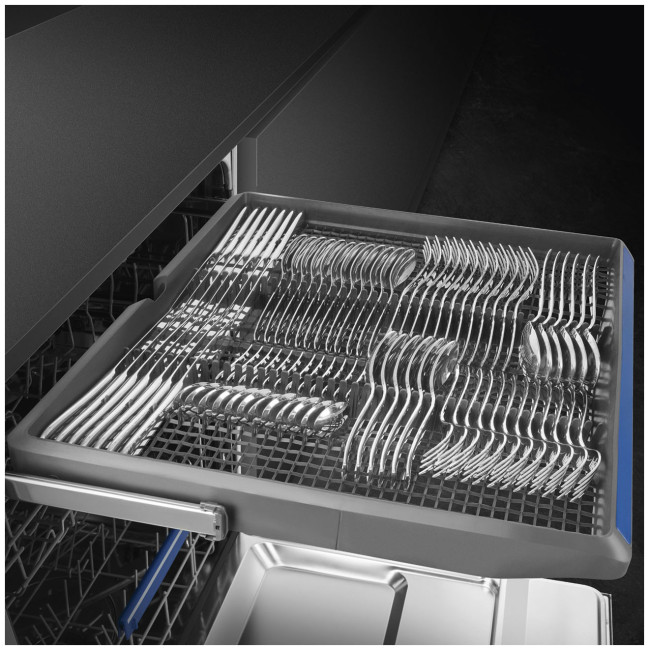 Встраиваемая посудомоечная машина Smeg STL362DQ
