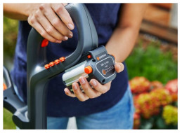 Триммер аккумуляторный GARDENA ComfortCut Li-18/23 (9878-20) Триммер аккумуляторный GARDENA ComfortCut Li-18/23 (9878-20)