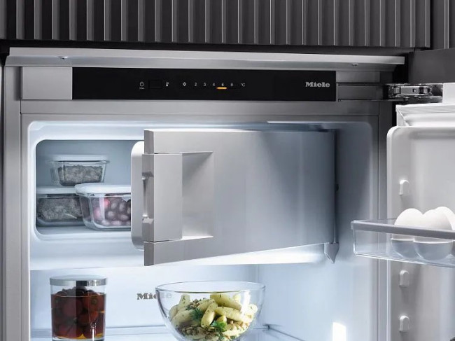 Холодильник MIELE K 7128 D Холодильник MIELE K 7128 D