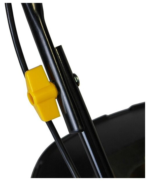 Газонокосилка CHAMPION EM3411 Газонокосилка CHAMPION EM3411