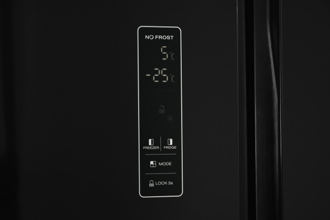 Холодильник Weissgauff WSBS 500 NFB Inverter