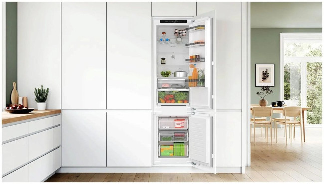 Холодильник BOSCH KIN96VFD0