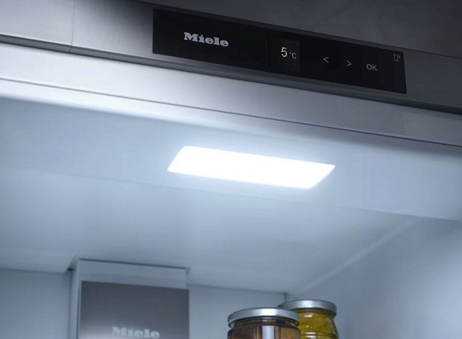 Холодильник MIELE K 7747 С Холодильник MIELE K 7747 С